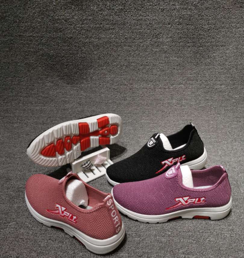 Breathable fly fabric lace-up pumps