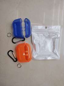 Three generations of one-piece TPU headphone covers only come in three generations