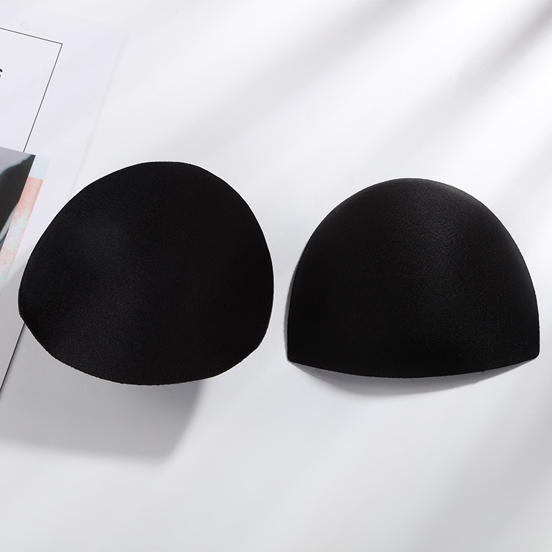 Manufacturer Direct Sales 16# Semi-Circular Underwear Insert Swimsuit Yoga Wear Sponge Chest Pad Application Scenario