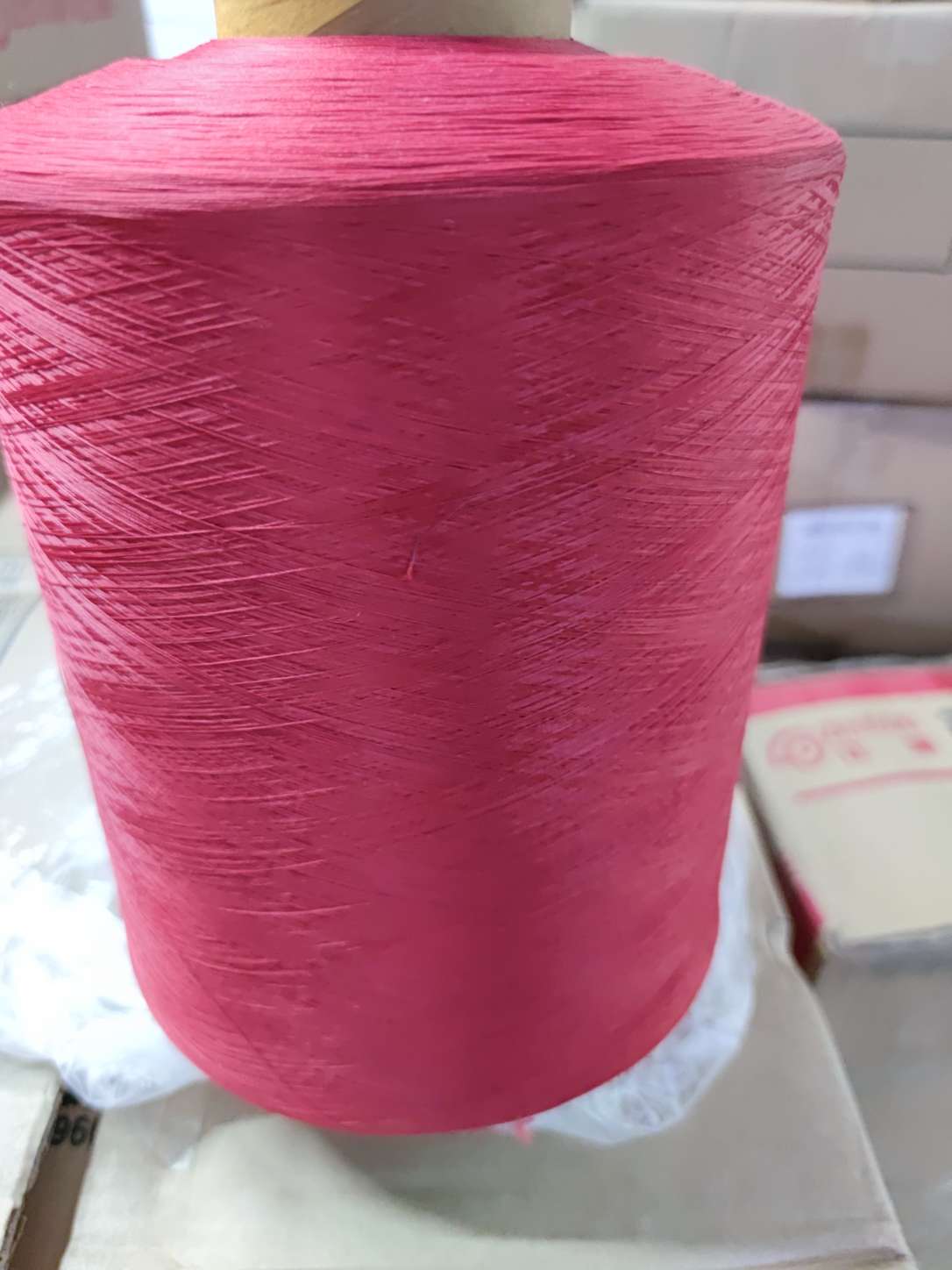 厂家直销 150D涤纶低弹丝 染色色纱 涤纶丝 DTY 缝纫线