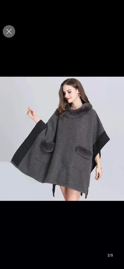 Two-Tone Shawl In Imitation Rabbit Fur Pocket Collar Sleeve