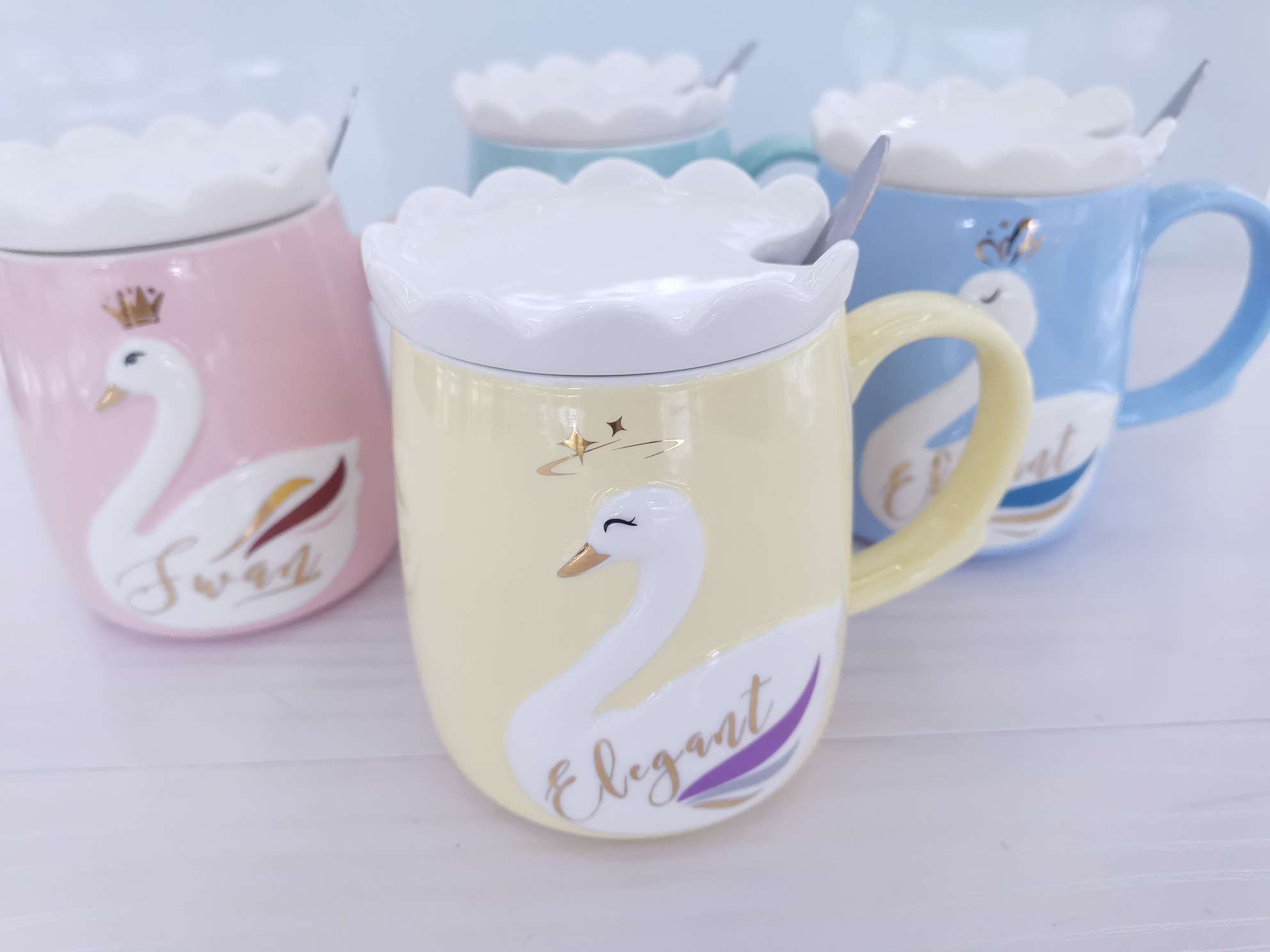 Creative three-dimensional relief swan ceramic cups, mugs, water cups details Picture