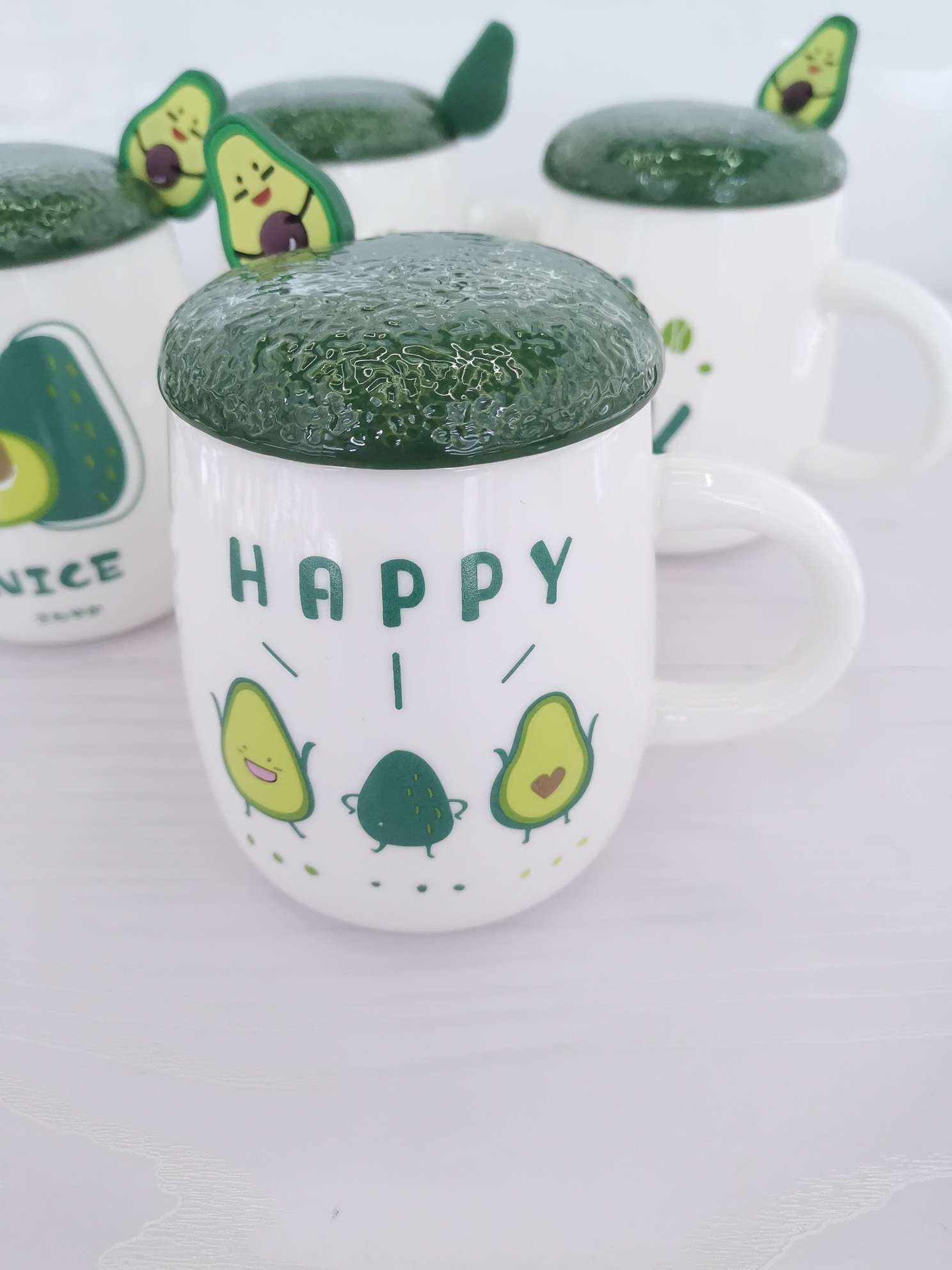Creative avocado ceramic cups, mugs, water cups Item Picture