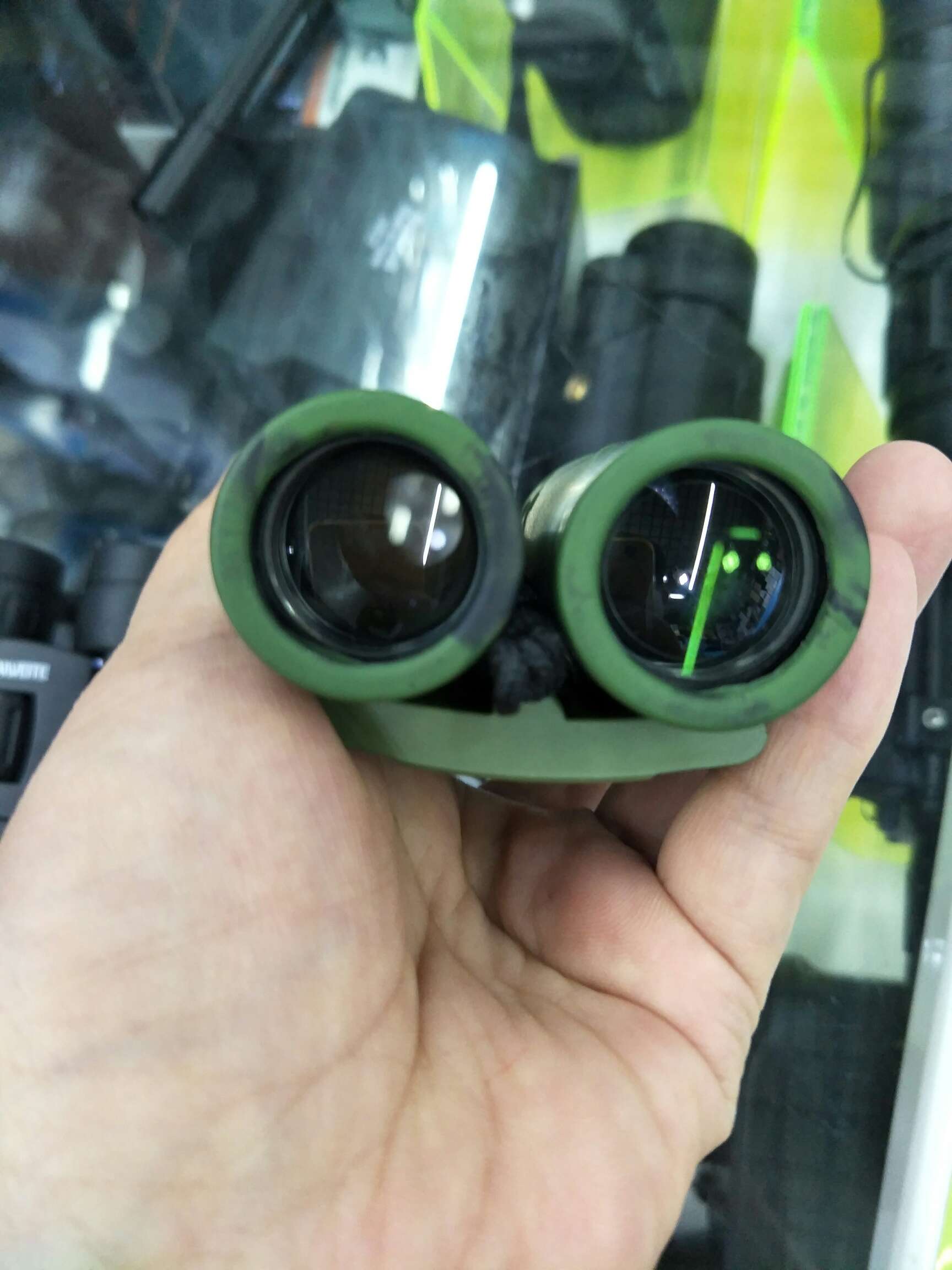 8x21爱唯特迷彩黑色2色可选白底实物图