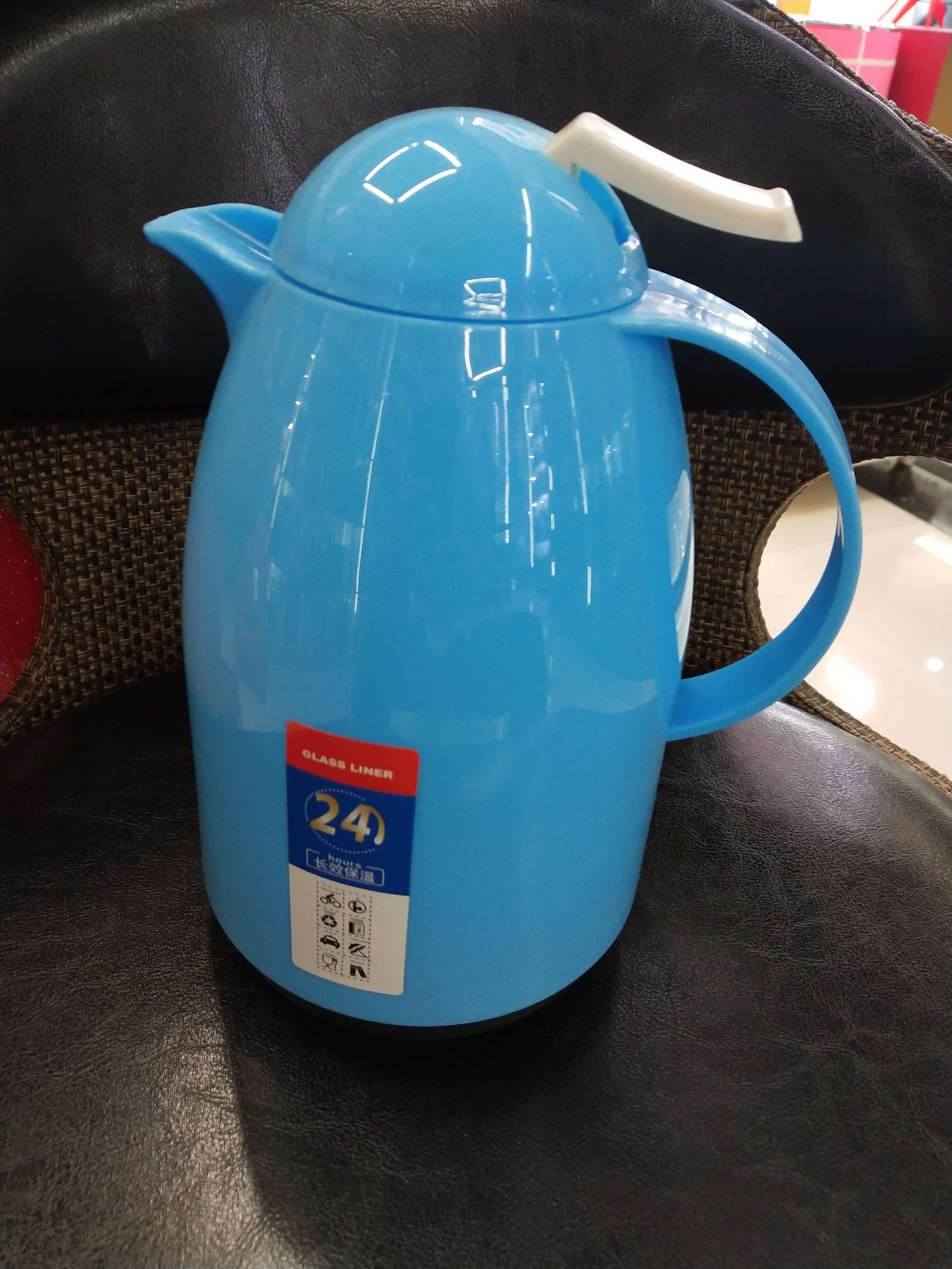 塑料外壳玻璃内胆保温瓶500ml LS－035