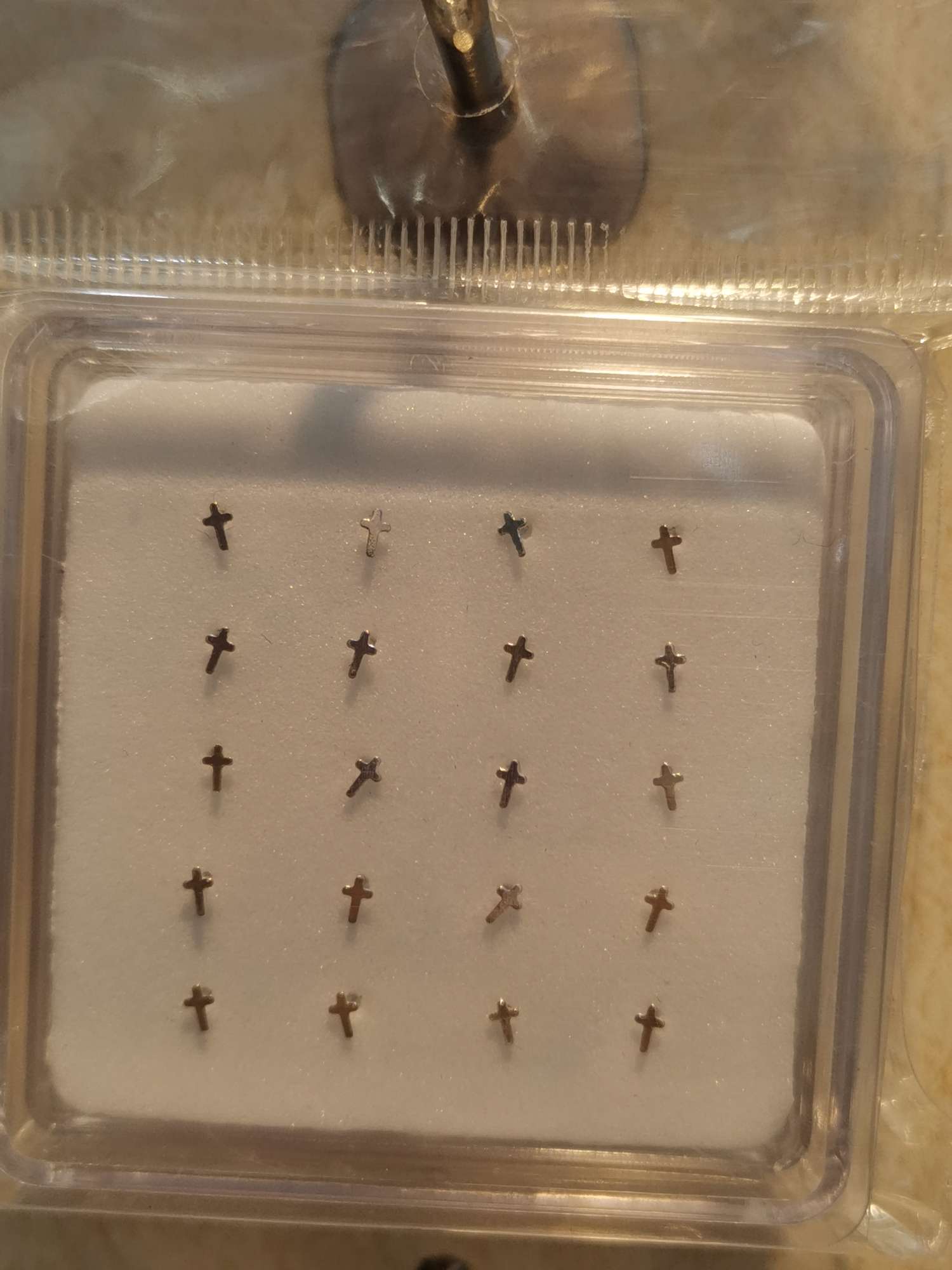 时尚潮流穿刺鼻钉鼻环 个性简约设计款式多样鼻钉