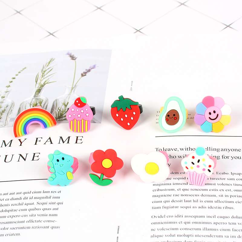 Cartoon children's soft rubber ring Specification image