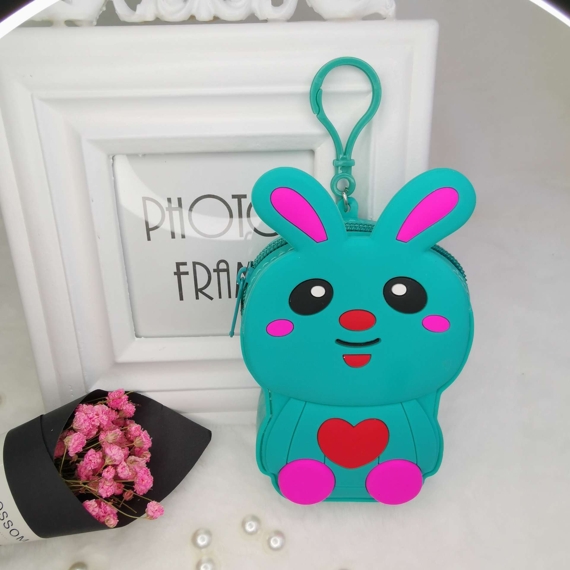 硅胶爱心兔子零钱包化妆包糖果包详情图9