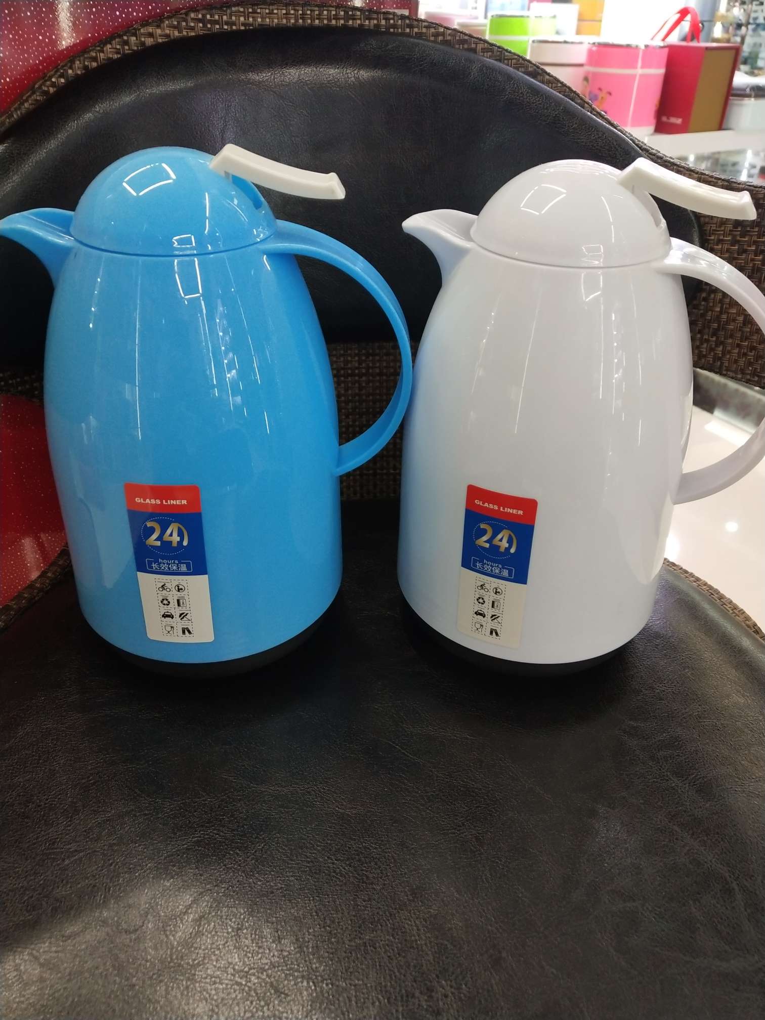 塑料外壳玻璃内胆保温瓶500ml LS－035产品图