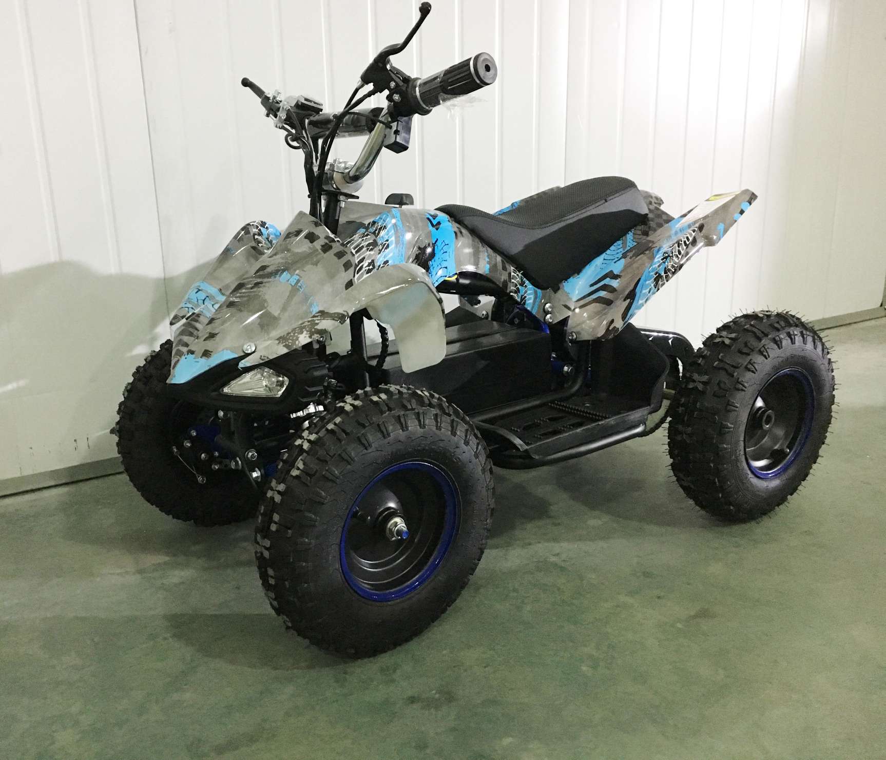 Three-wheel drift vehicle Item Picture