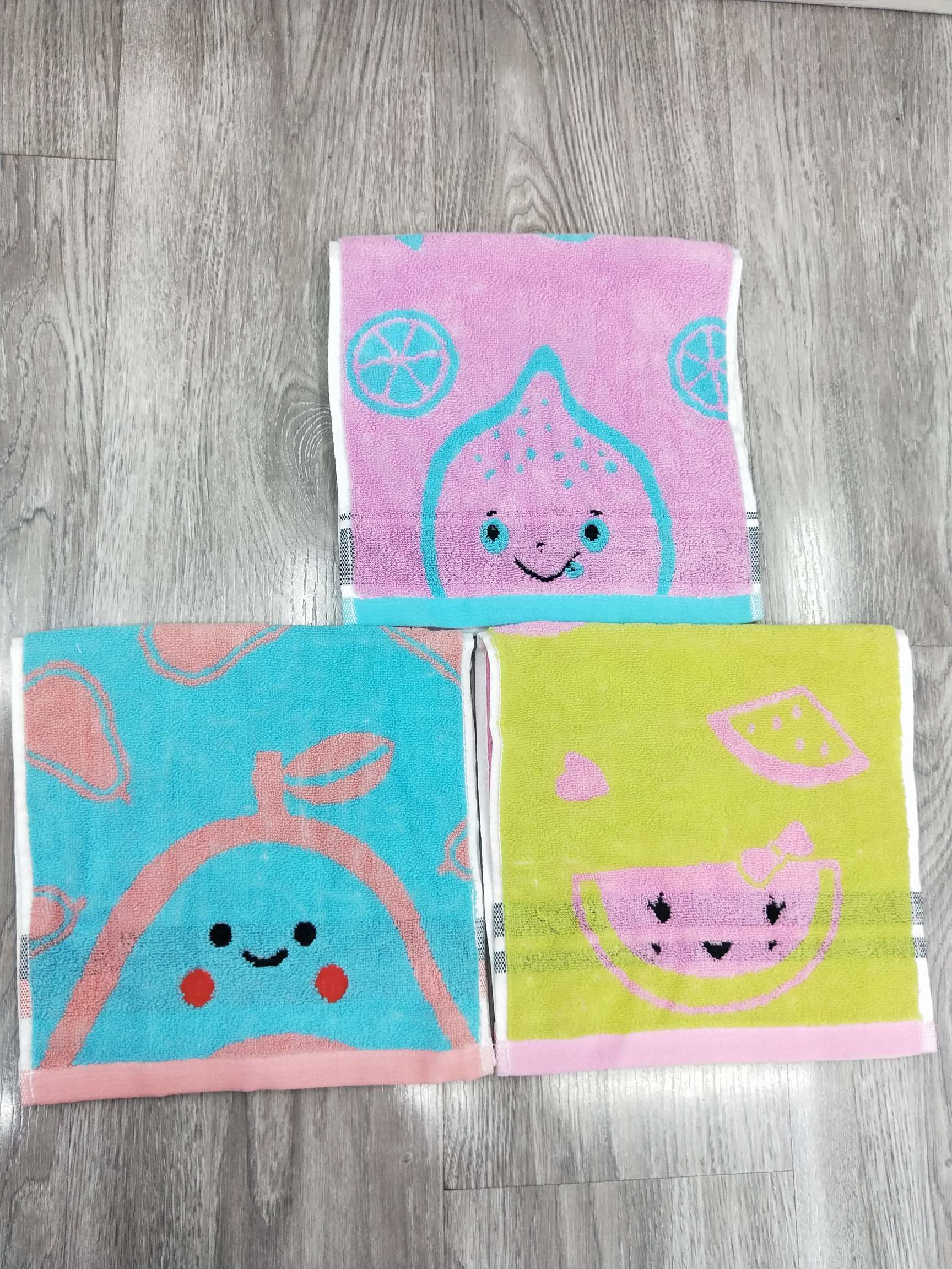 New jacquard children's towel made of pure cotton Specification image