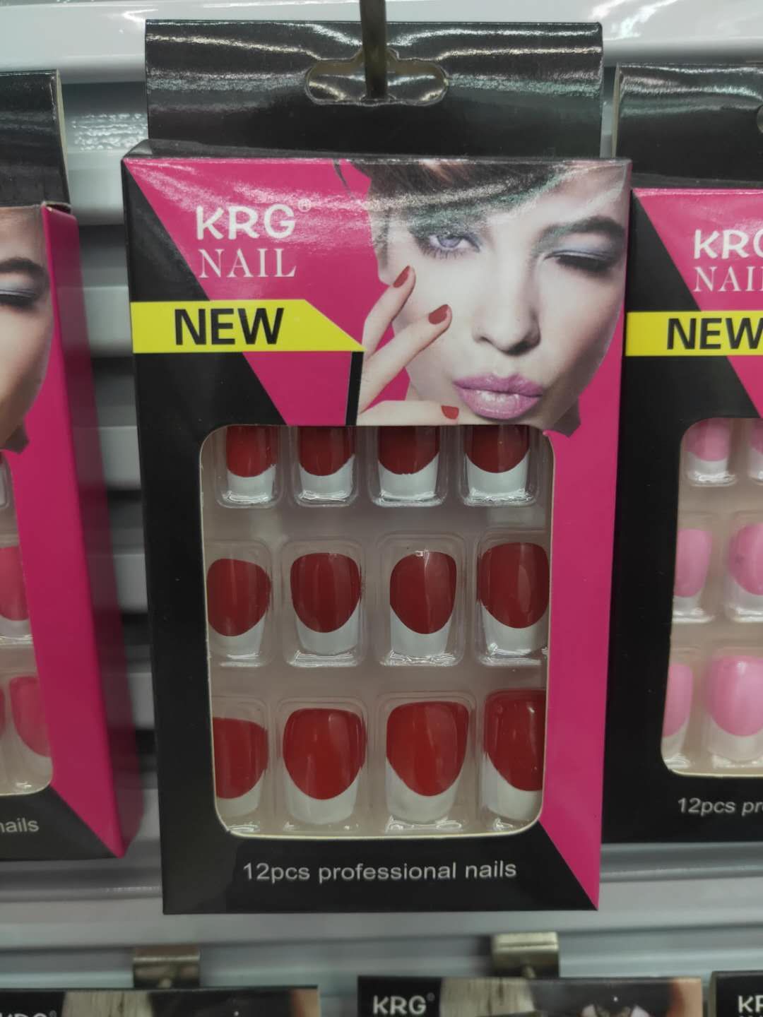 French nails thumbnail
