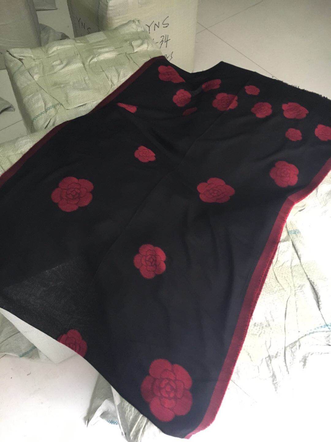 新款花型茶花产品图