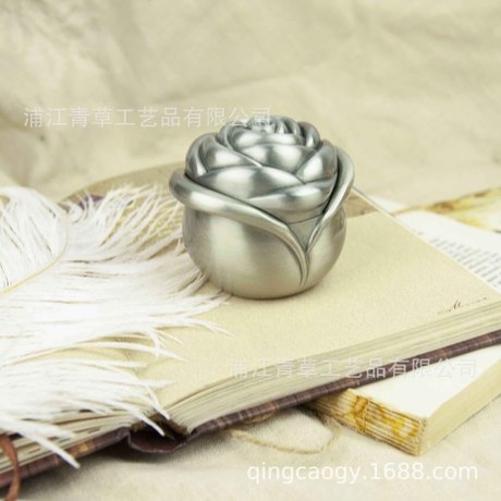 262M 玫瑰花首饰盒白底实物图