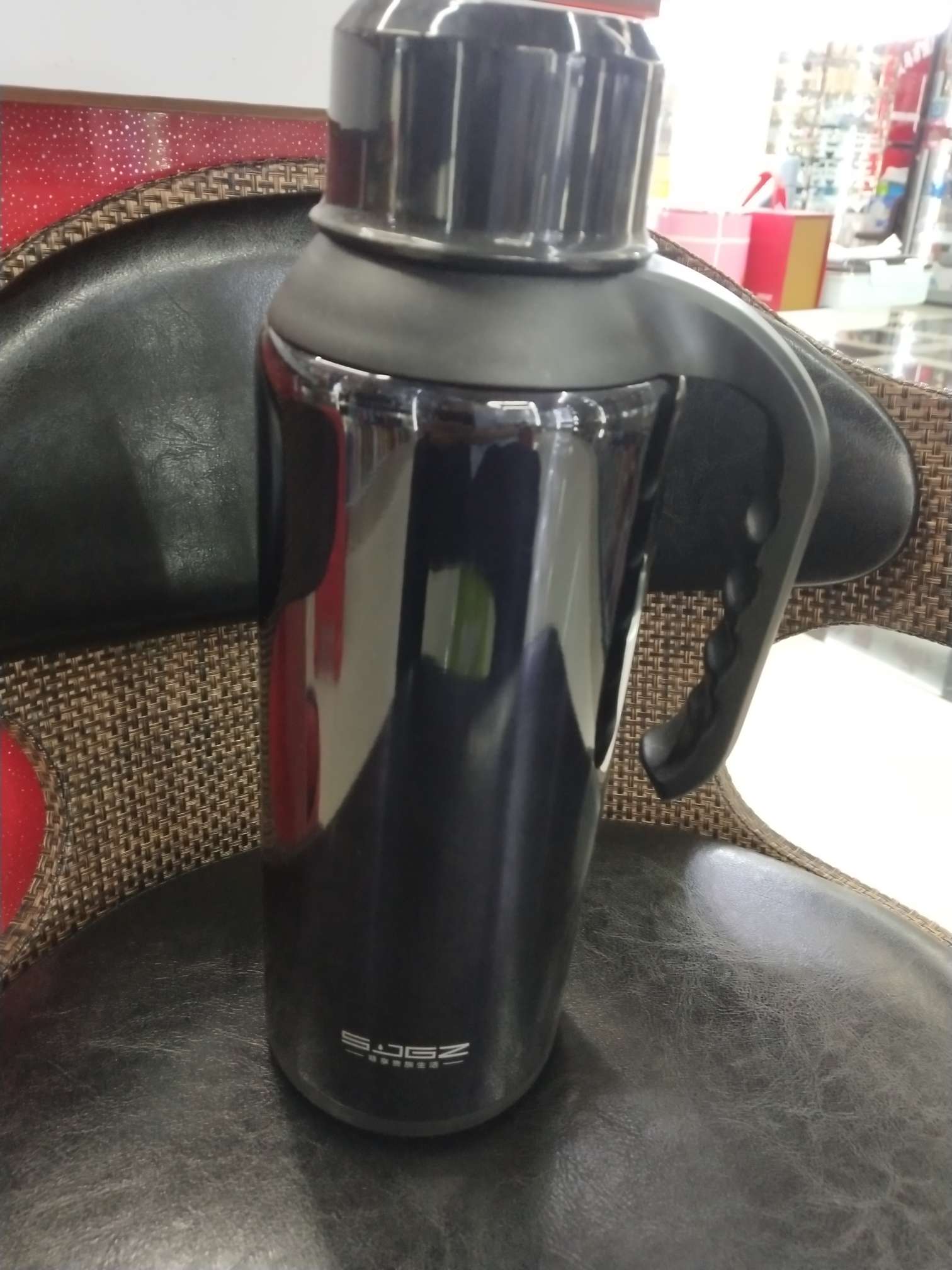 304食品级材料真空保温壶1300ml sz－034