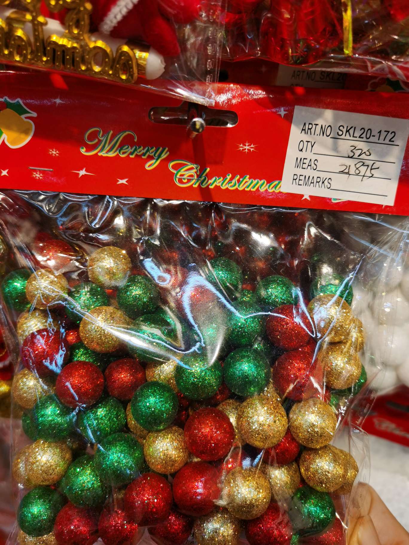 Christmas gift balls in mixed colors