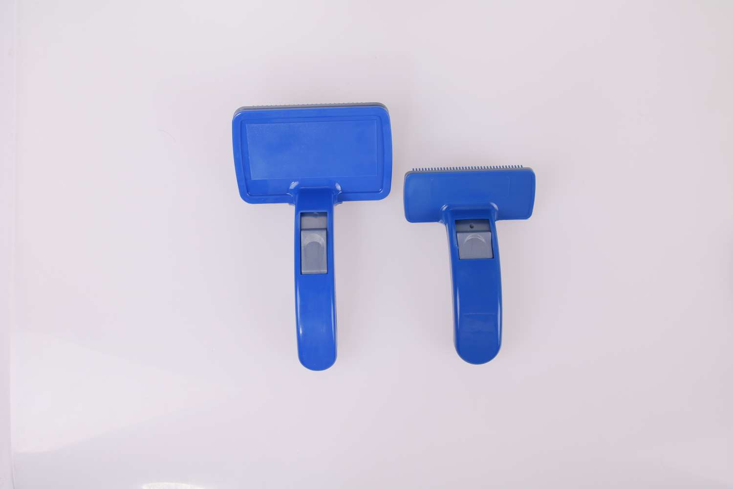 Factory direct pet automatic push hair comb, beauty tools thumbnail