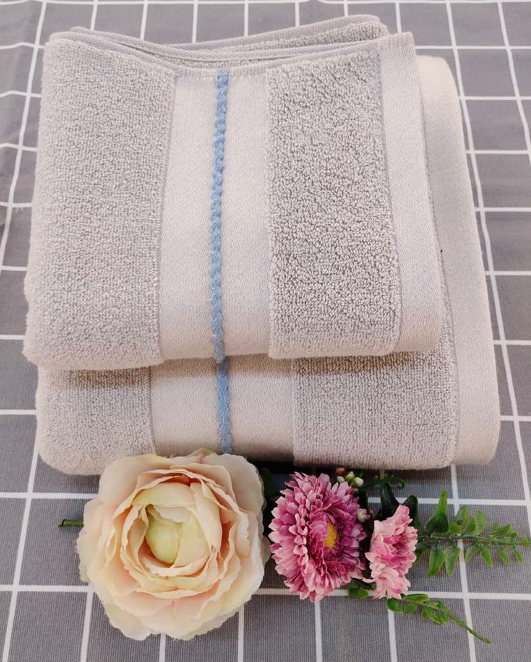 "Meet a towel details Picture