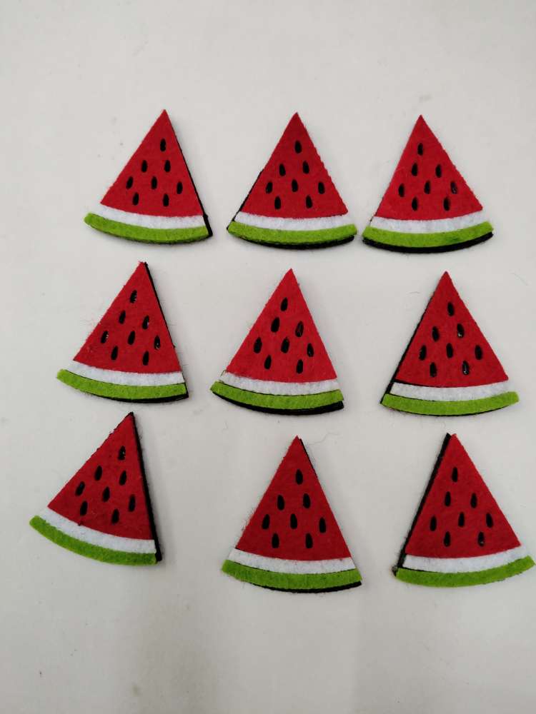 Felt cloth triangle watermelon, non-woven triangle watermelon headgear accessories, clothing decoration, sleeve shoes socks accessories. thumbnail