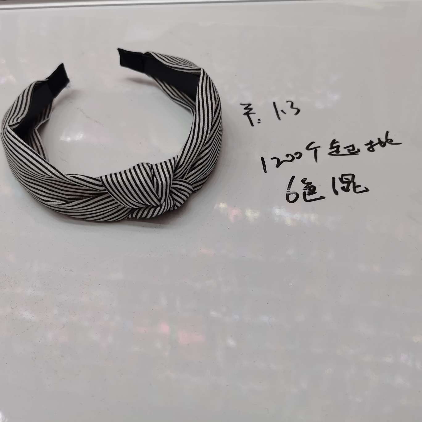 Stripe knot head buckle thumbnail