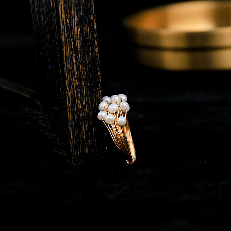 Natural pearl handcrafted starry sky ring Application Scenario