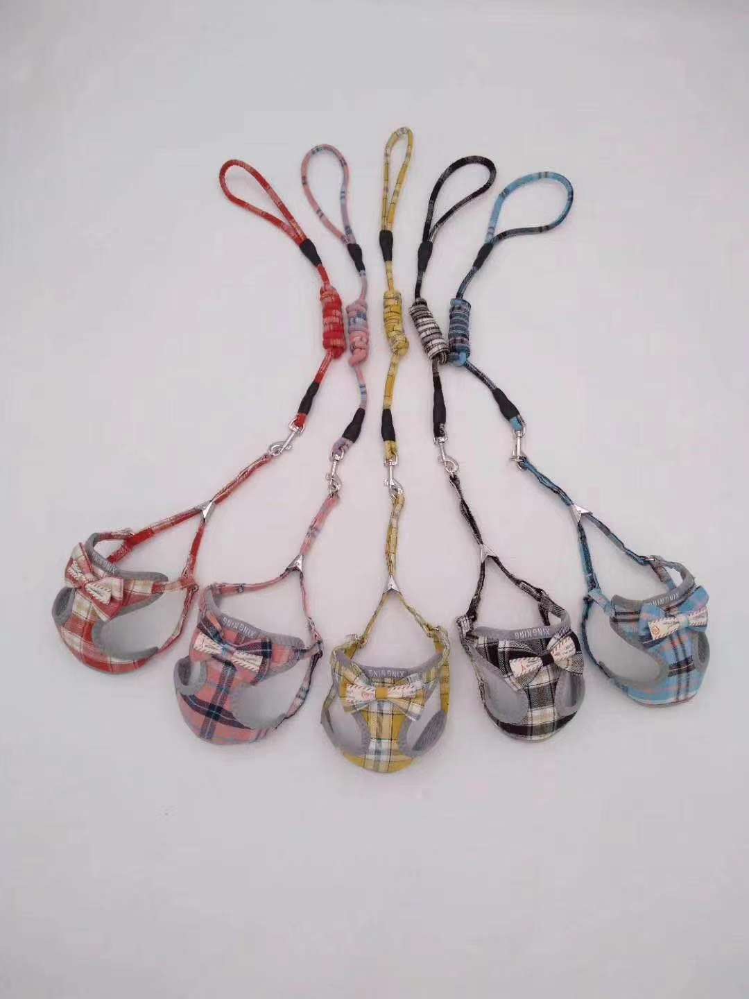 各式各样牵引/蝴蝶结牵引绳/宠物用品胸背细节图