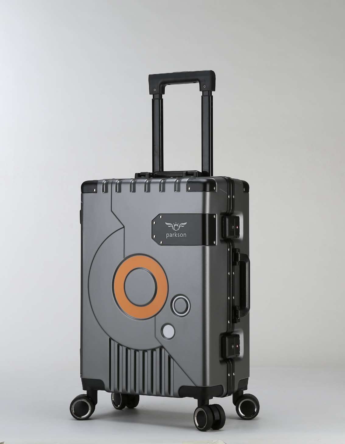 The Weiwei Pocket Mouse T053# suitcase is a high-end best-selling travel case. It features a complete set of 20-inch and 24-inch aluminum frame universal wheels and alloy silent wheels. It is a business and leisure carry-on case and a student suitcase Item Picture
