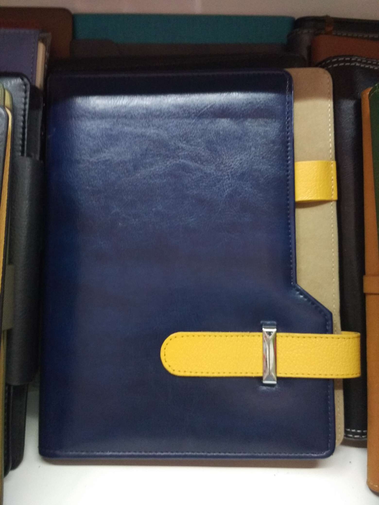 Leather notebook record book diary book 1103 details Picture