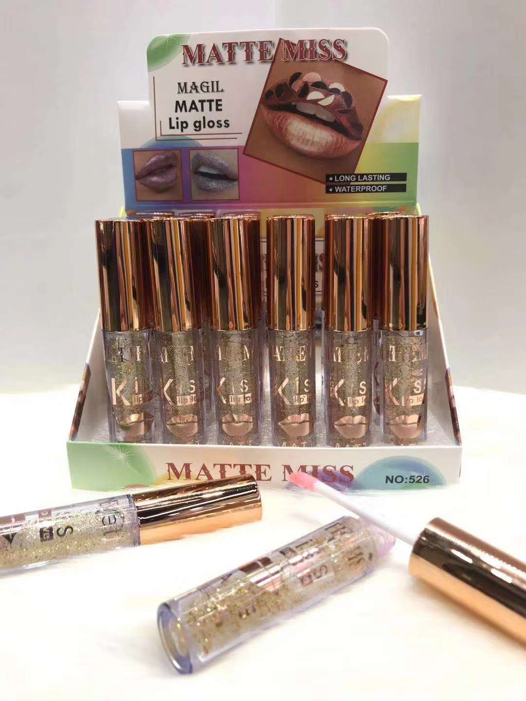 Color-changing lip oil, lip oil, lip care, facial pre-makeup care, beauty products factory direct sales Application Scenario