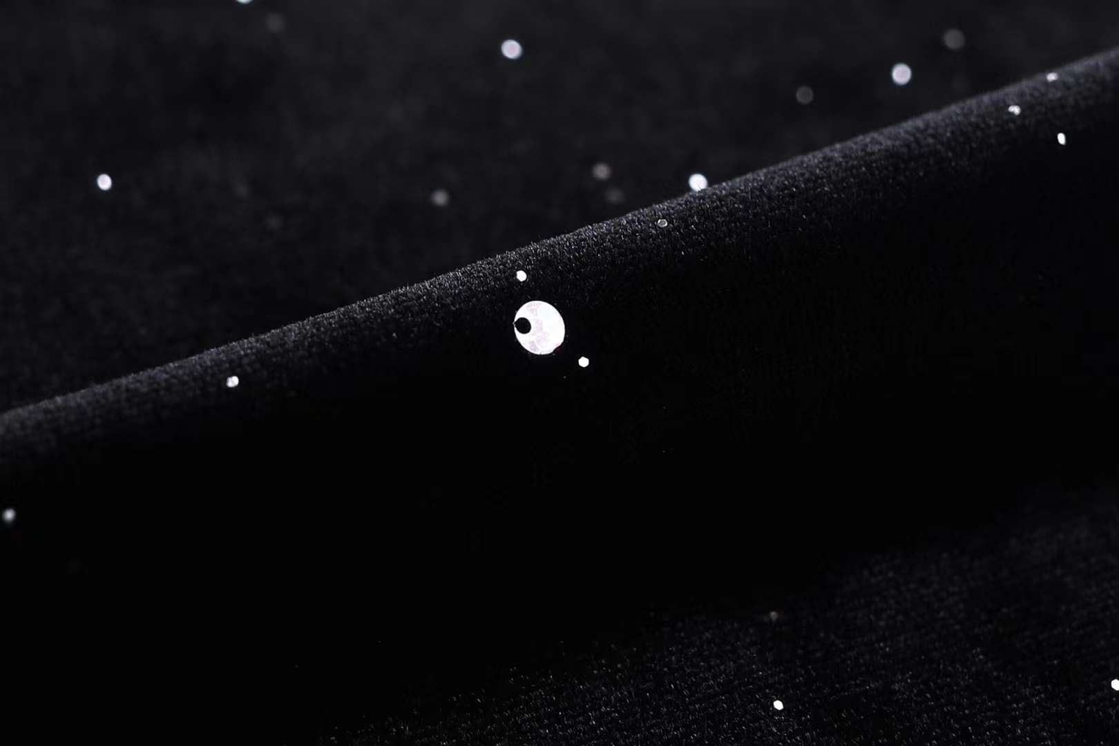 Sparkling velvet pants, M, L, xL Application Scenario