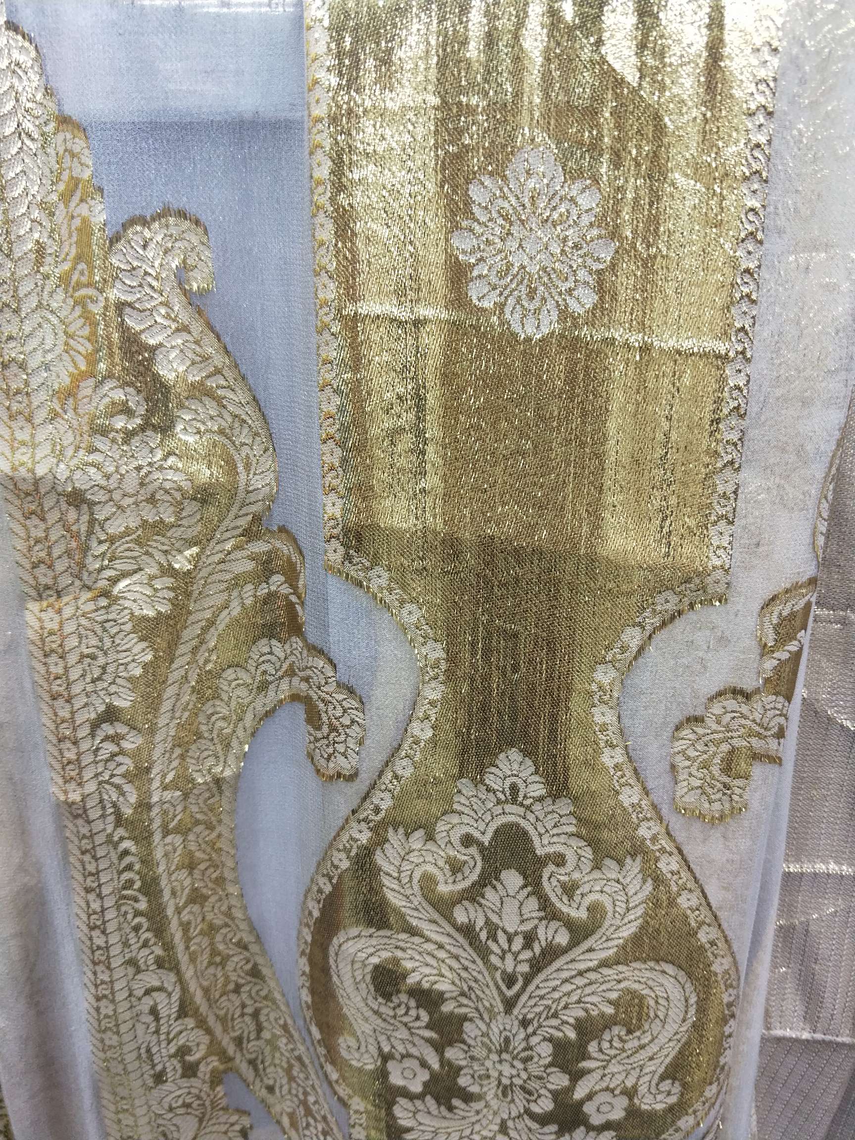 Silk Gold Cut Floral Lustrine 23
