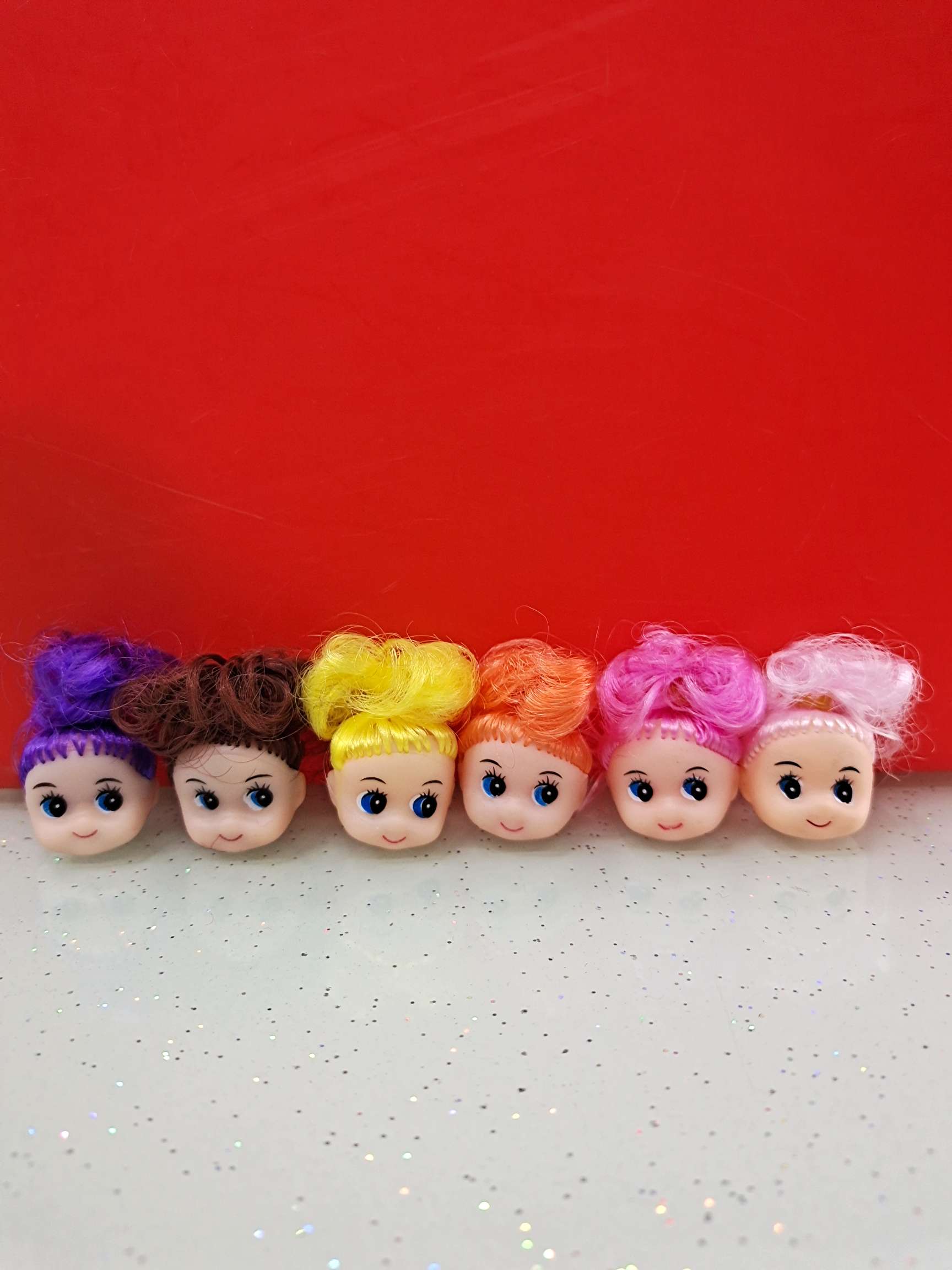 Baby girl head thumbnail