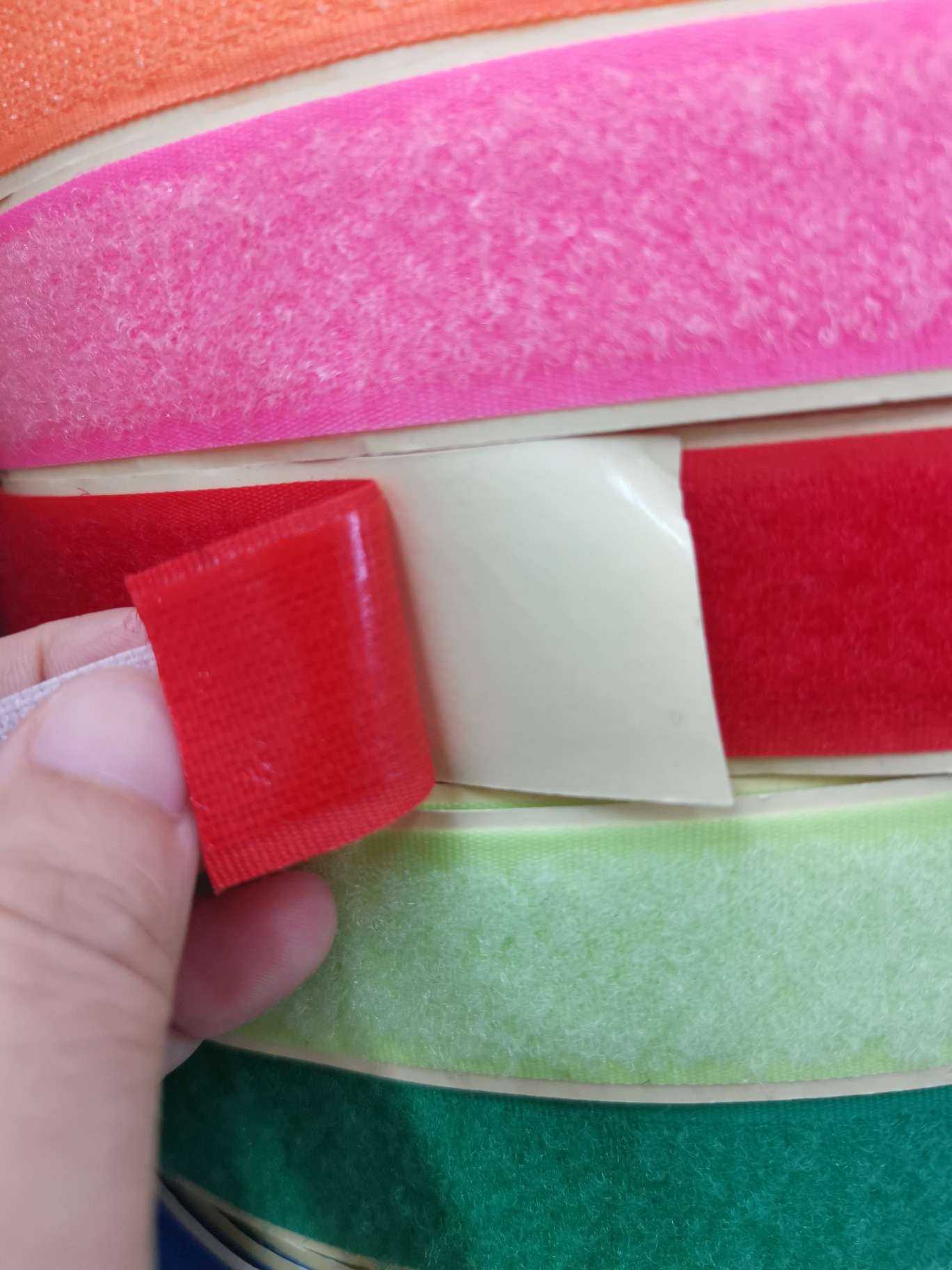 2.5cm color back-rolled yellow paper Korean Velcro details Picture