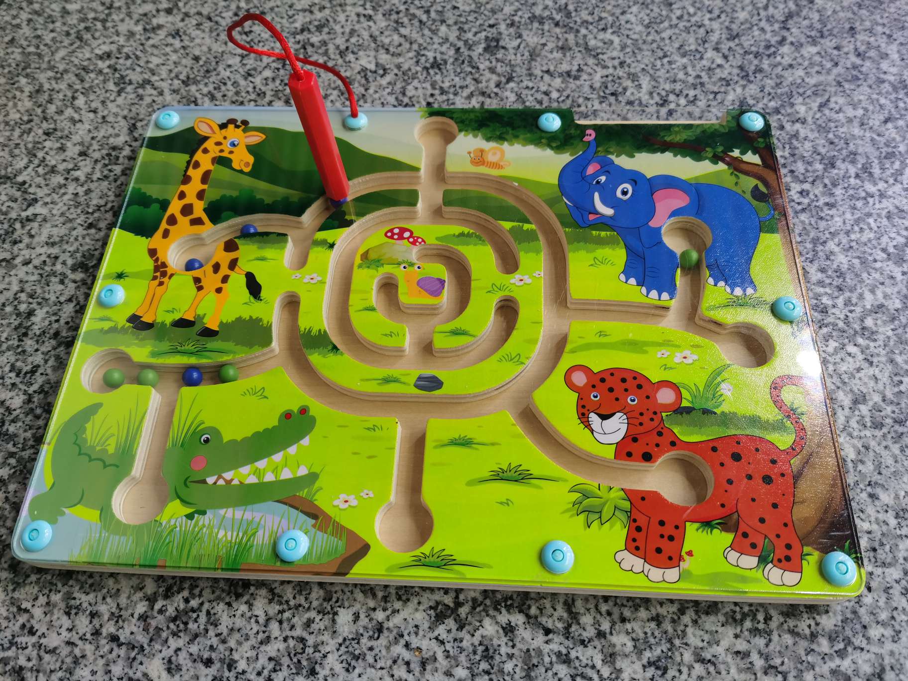 Magnetic pen movement maze