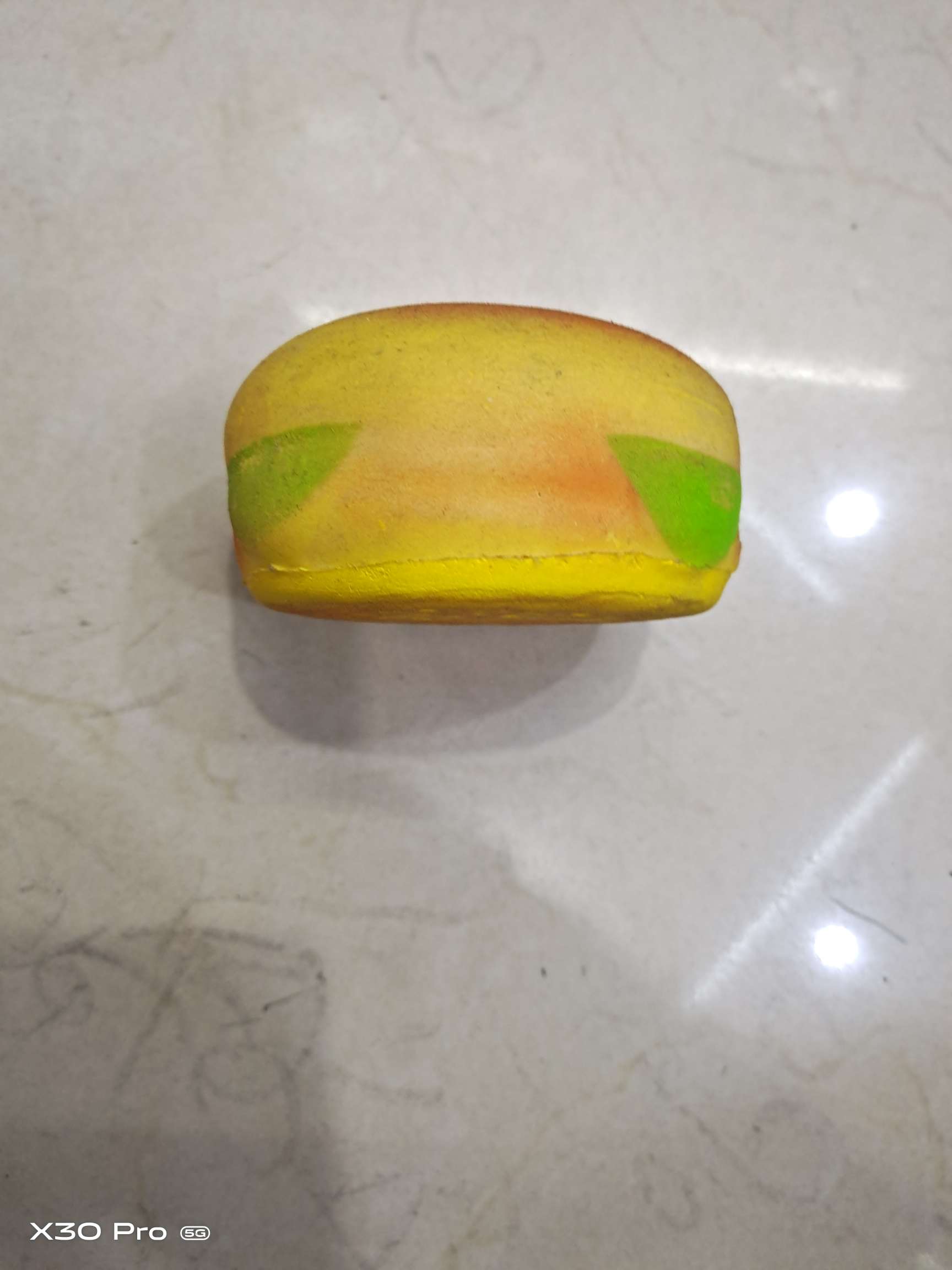 慢回弹面包