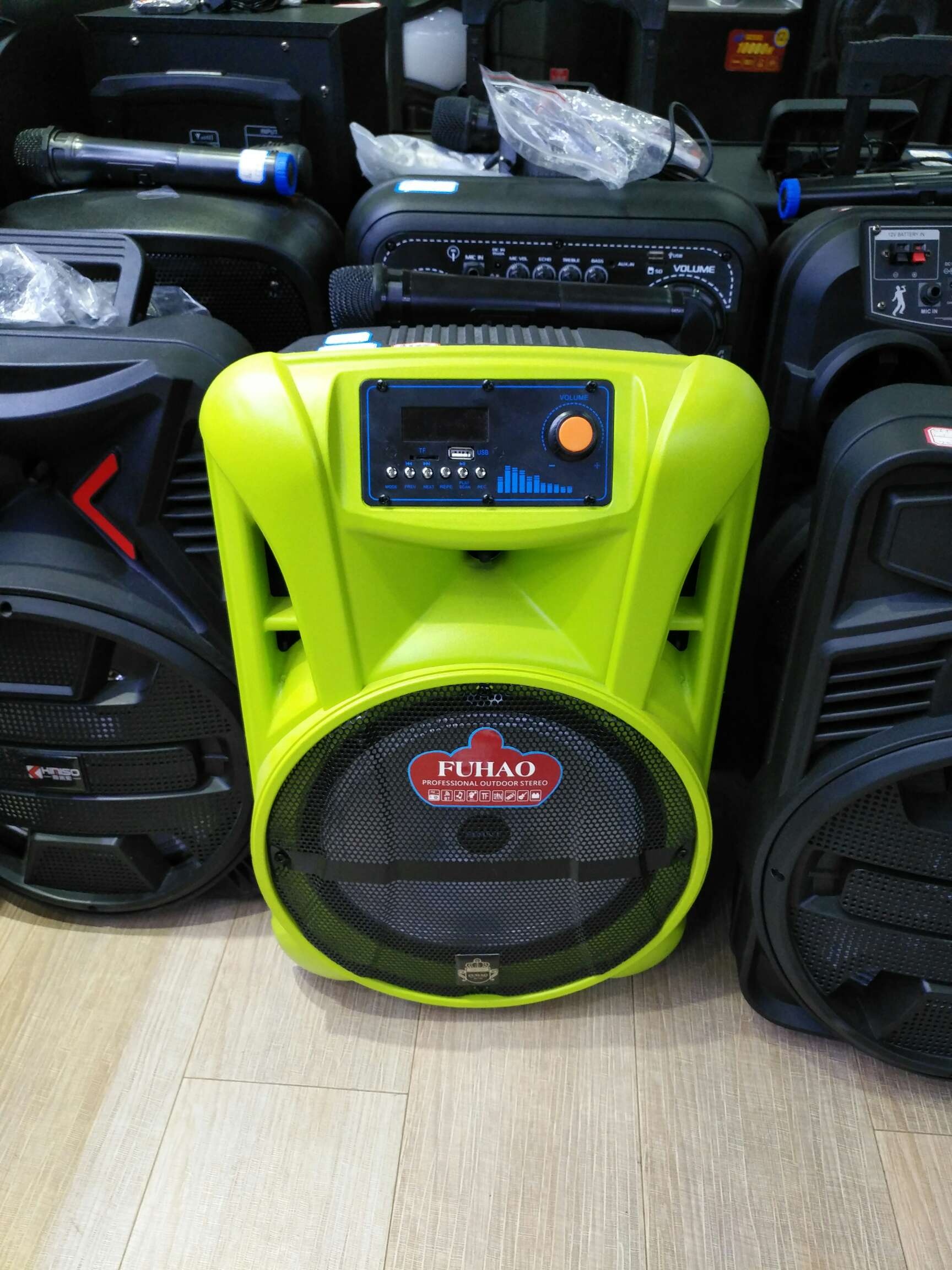 Rod speakers