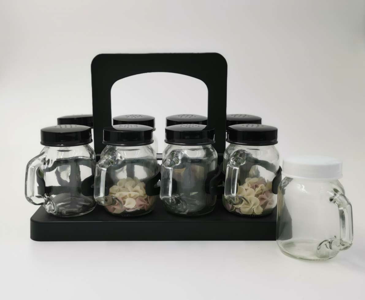 Seasoning Bottle. - Seven