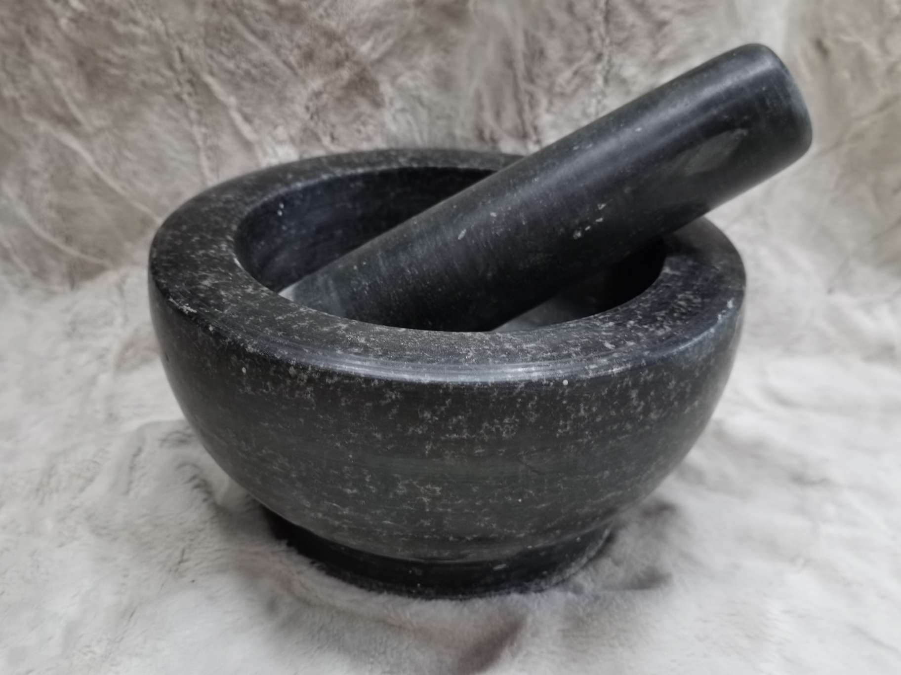Flat mouth 18cm granite garlic rammer thumbnail