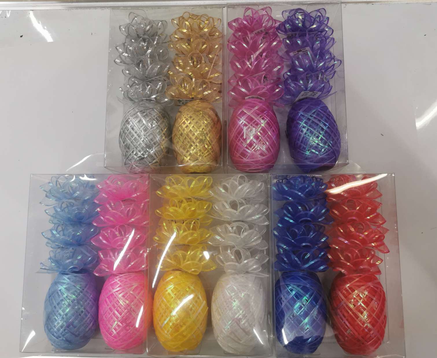 8 snow yarn star flower +2 football thumbnail