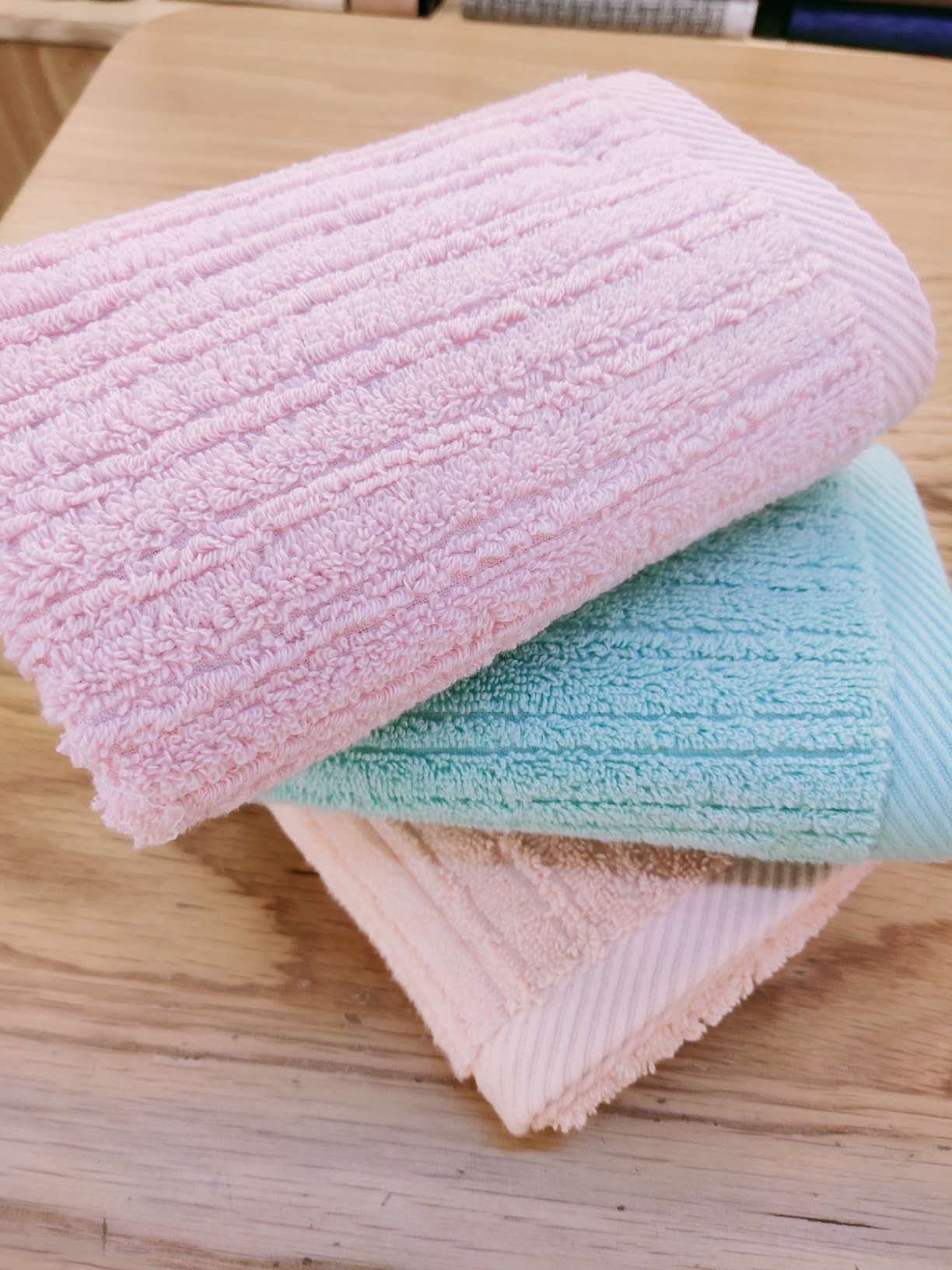 Original color fashion wilderness style towel Specification image