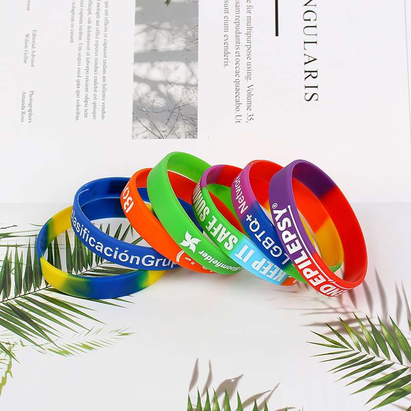 The silicone bracelet thumbnail