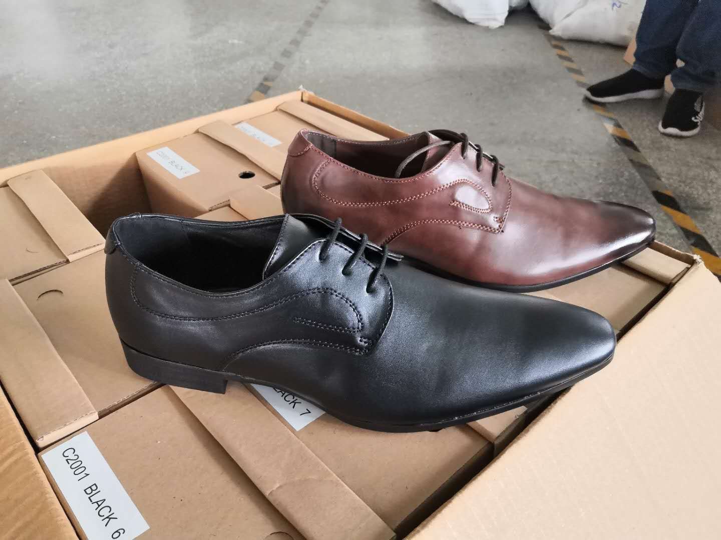 休闲皮鞋黑色棕色正装男皮鞋