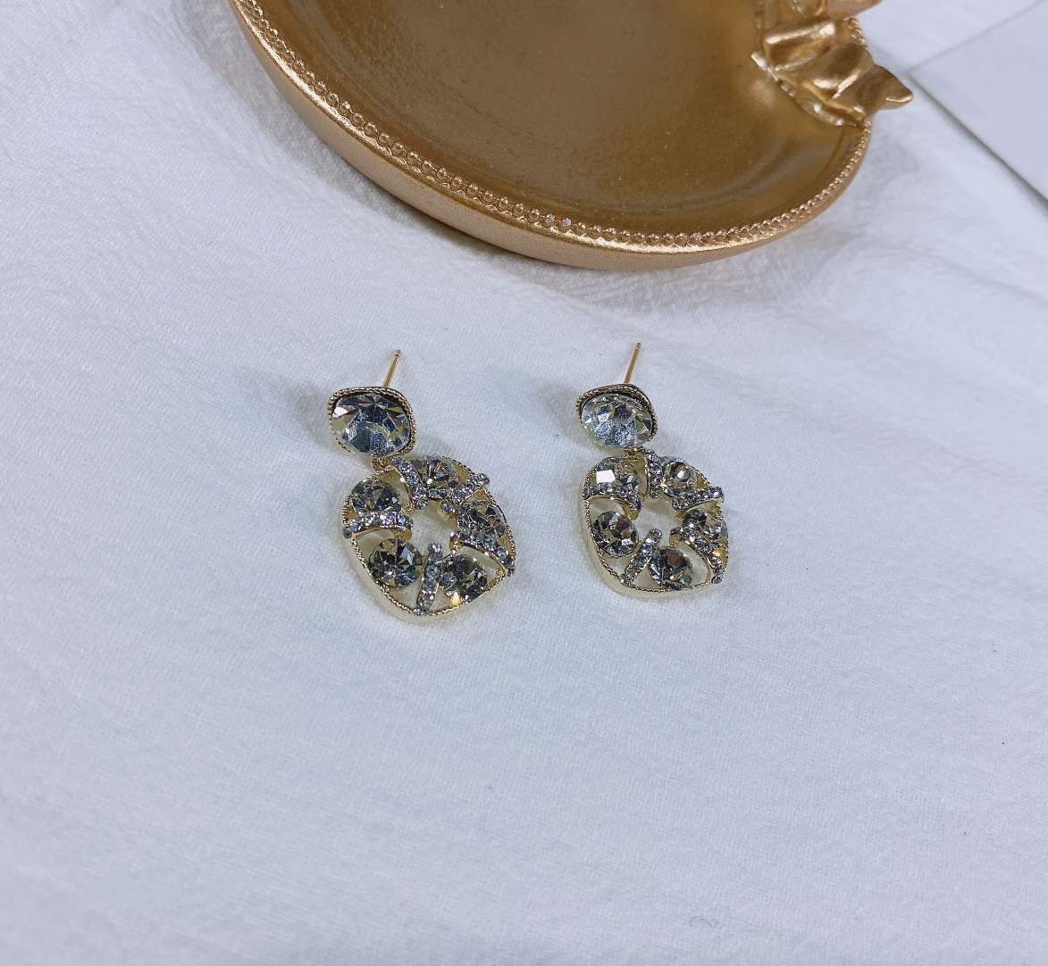 韩国气质银针水晶方形耳环