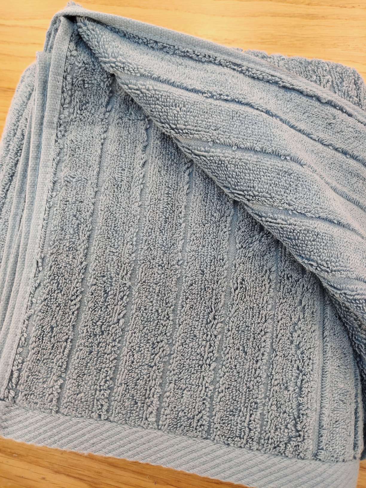Original color fashion wilderness style bath towel Application Scenario