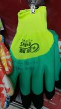 绿色手套 劳保手套  安全防护 手部防护 质量有保障
