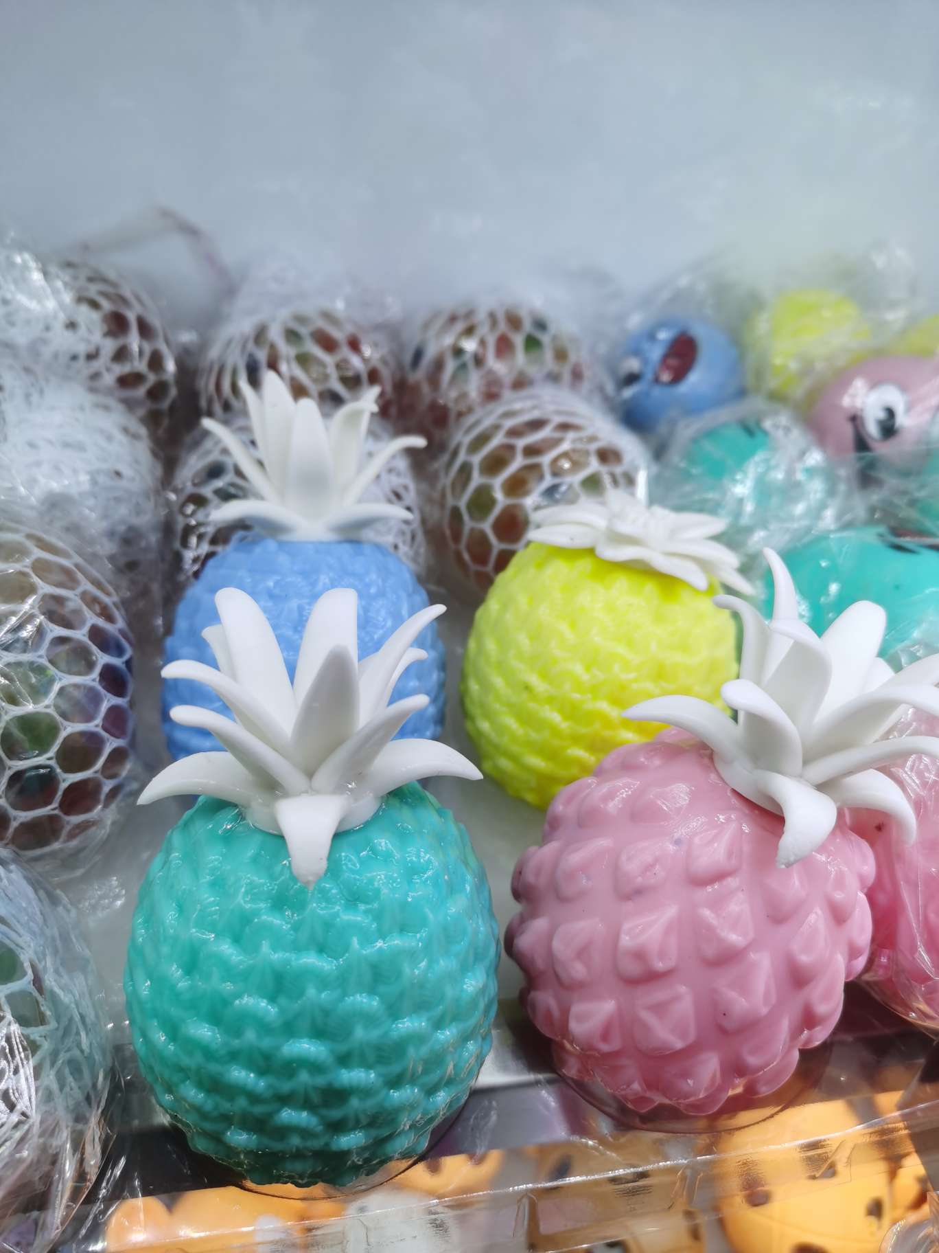 发泄挤压泡大珠菠萝产品图