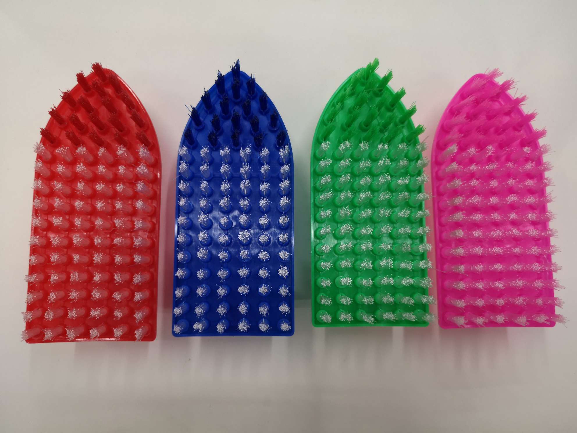 Plastic handle brush, color blending, customizable packaging thumbnail