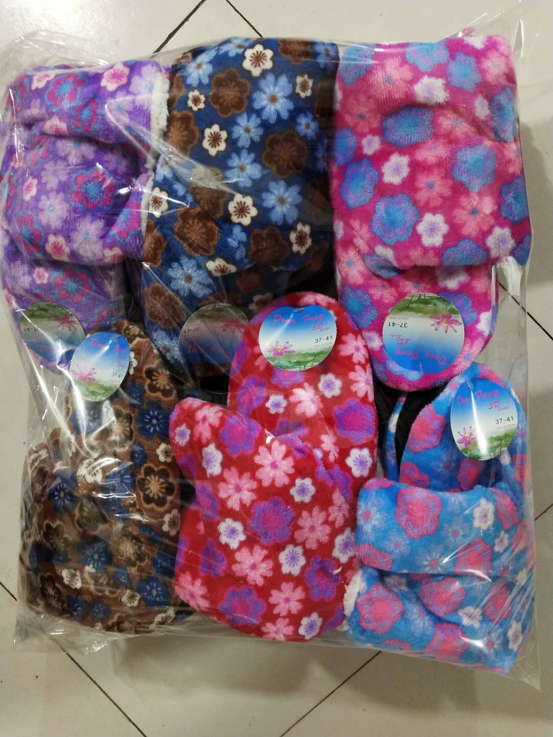 Winter warm shoes, socks and boots for indoor warmth with plum blossom patterns