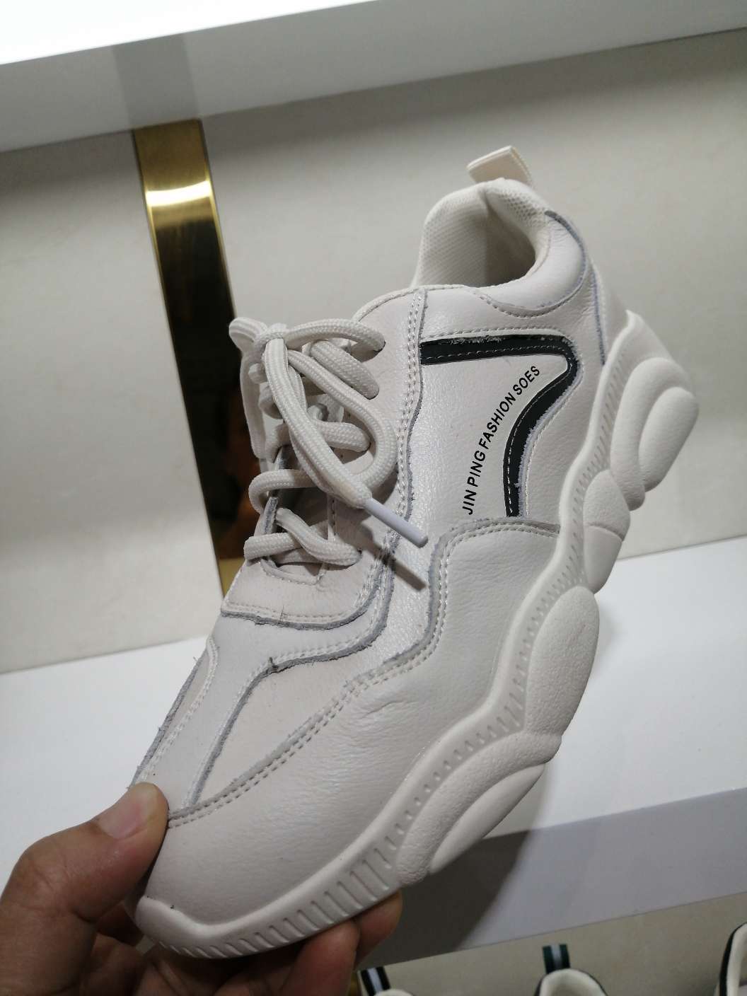 Leisure leather for women thumbnail