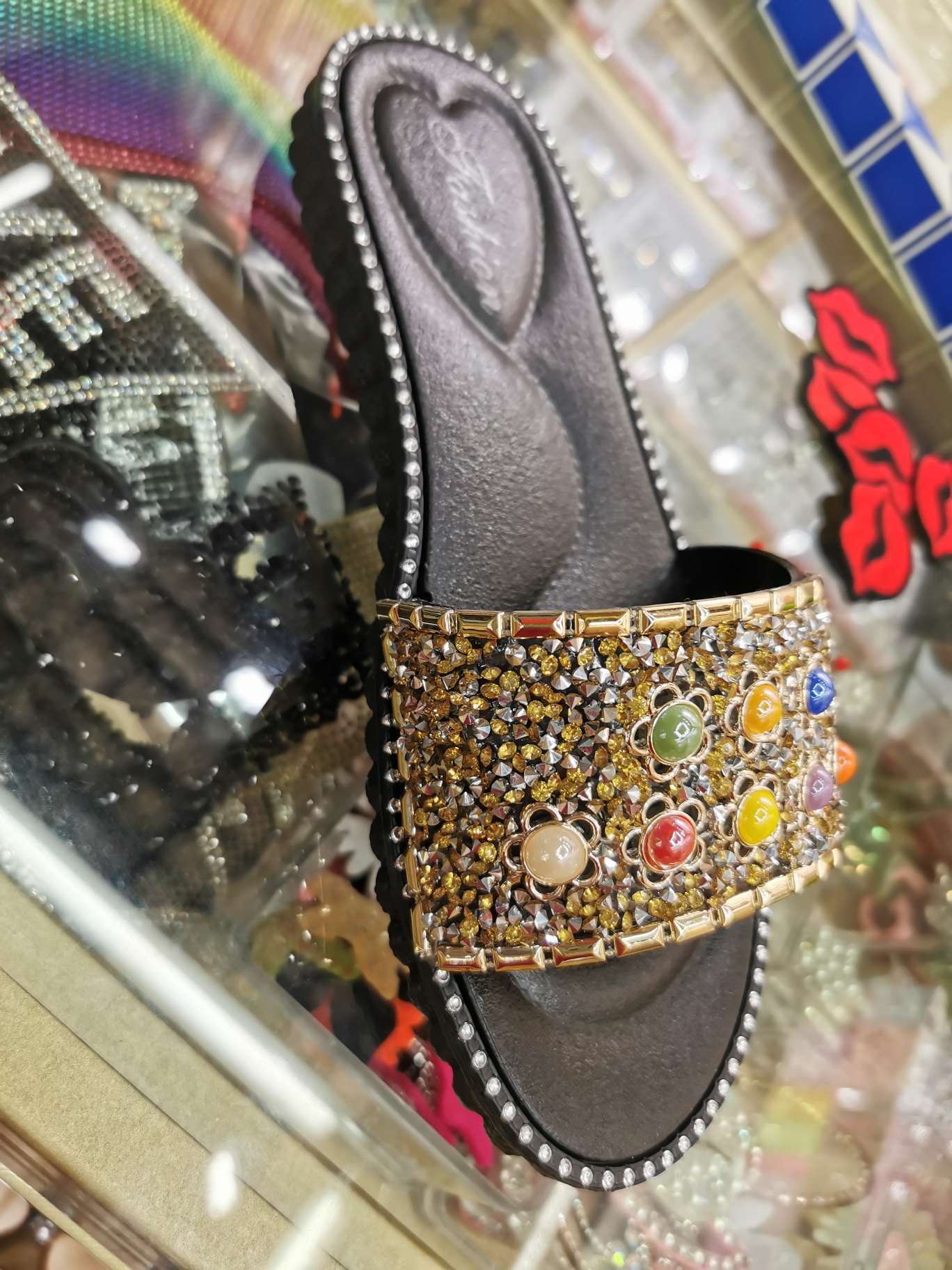 花朵线钻加树脂鞋面 鞋头产品图